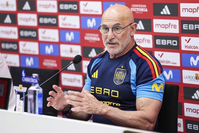 Archivo - Luis de la Fuente, head coach, attends during the press conference of Spain National Football Team ahead the FIFA World Cup 2026 at Ciudad del Futbol on June 03, 2026 in Las Rozas, Madrid, Spain.