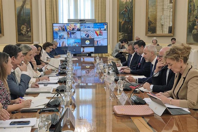 El consejero de Educación, Formación Profesional y Universidades, Sergio Silva, asiste a la Conferencia Sectorial de Educación