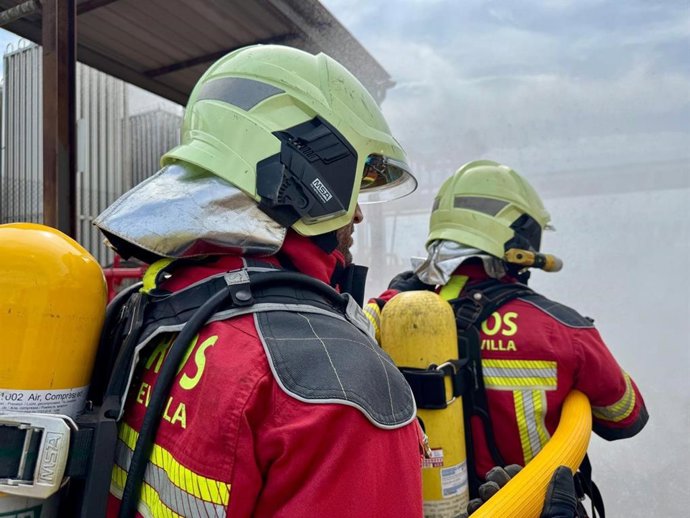 Bomberos de la provincia de Sevilla como foto de recurso