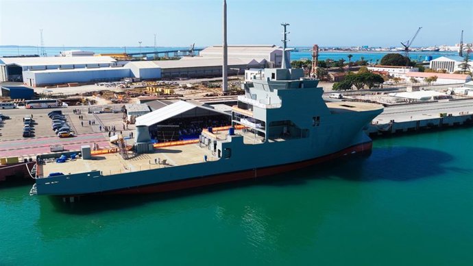 El BAM-IS A-21 Poseidón en su ceremonia de bautizo en Navantia Puerto Real.