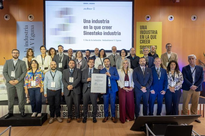 El consejero de industria, Mikel Irujo, inaugura Jornada de Industria.