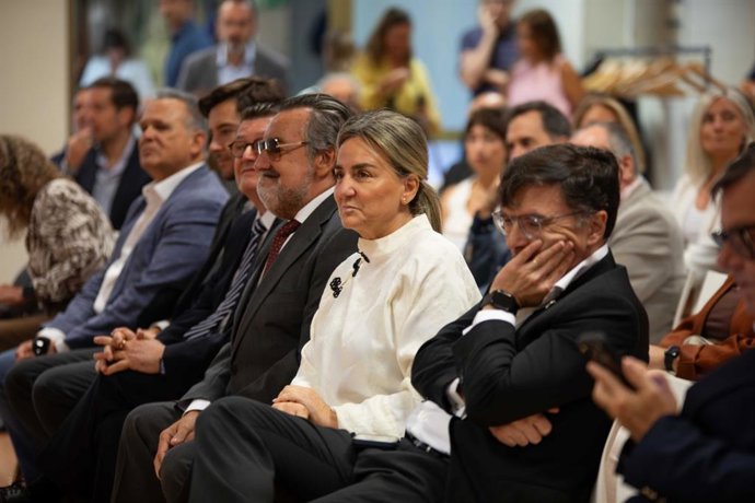 La ministra de Educación, Formación Profesional y Deportes, Milagros Tolón, en la presentación del cupón de la ONCE dedicado al Deporte y los ODS de la ONU.