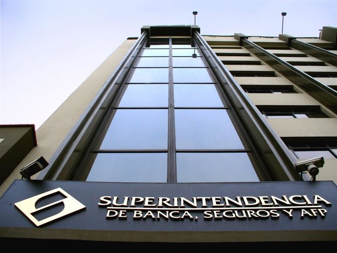 Archivo - Perú.- SBS propone procedimiento para que afiliados de AFP migren a comisión en función al saldo