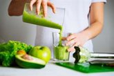 Foto: Por qué las bebidas 'detox' y otras como el agua con limón no deben consumirse sin comida de acompañamiento