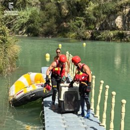 Rescatat un voltor que havia caigut en l'embassament a Cirat a Montanejos