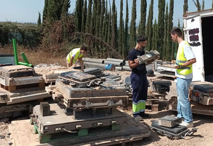 Centros tecnológicos valencianos lideran un proyecto para transformar residuos tecnológicos de las baterías de litio