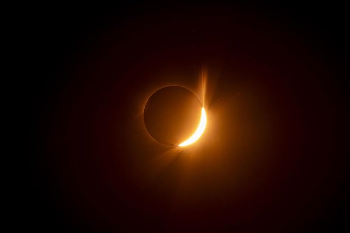 Archivo - Vista del eclipse solar total de 2026, a 12 de agosto de 2026