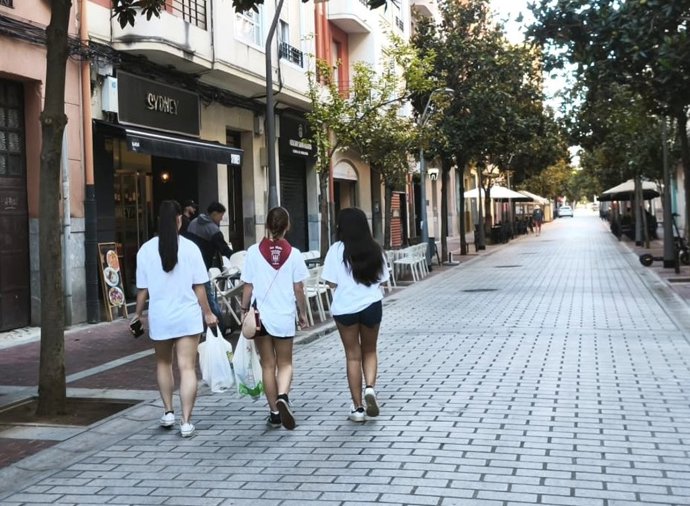 Ambiente prefestivo ya desde esta mañana en las calles de Logroño