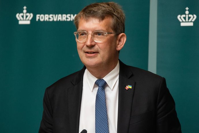 Archivo - June 30, 2025, Copenhagen, Denmark: Danish Deputy Prime Minister and Minister for Defence Troels Lund Poulsen speaks during a joint press conference with German Federal Minister of Defence Boris Pistorius (not in view) at the Danish Ministry of 