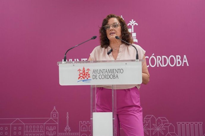 La concejala del PSOE en el Ayuntamiento de Córdoba Isabel Bernal.