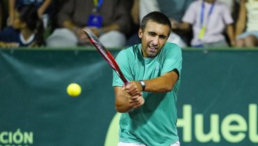 Tenis