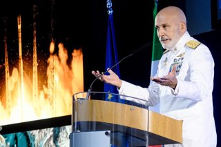 Archivo - Ammiraglio Giuseppe Cavo Dragone, presidente Comitato militare NATO, in occasione degli Stati Generali, difesa spazio, cybersicurezza. Le prossime sfide per lâ€industria europea. Frascati RM, VenerdÃ 12 Settembre 2025. (foto Mauro Scrobogna / L