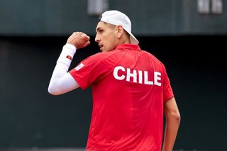 Tenis, Chile vs Espana. Copa Davis 2026. El jugador de Chile Alejandro Tabilo celebra el punto frente a Daniel Merida de Espana durante el partido de singles de la Copa Davis valido por la segunda ronda de clasificatorios para el Grupo Mundials,