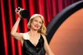 Foto: Naomi Watts recoge el Premio Donostia y reivindica el "cambio de relato": "Necesitamos vernos reflejadas"