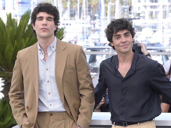 Los Javis dan el salto a los Oscar con 'La bola negra', elegida para representar a España