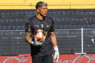 Archivo - Chile.- El lamento de Brayan Cortés tras quedar fuera de la final del fútbol argentino