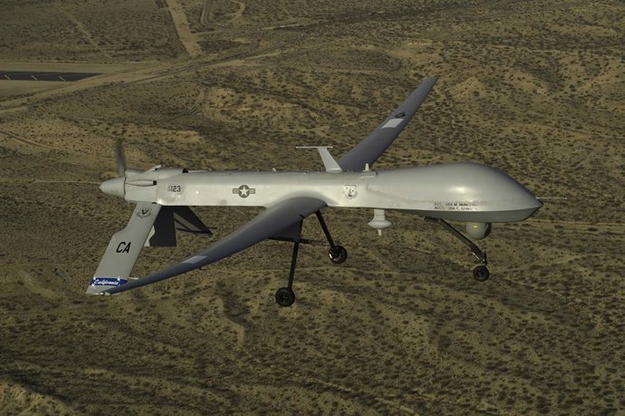 Archivo - Jan. 7, 2012 - Victorville, CA, United States of America - US Air Force MQ-1 Predator unmanned aerial vehicle assigned to the California Air National Guard's 163rd Reconnaissance Wing in flight over Southern California January 7, 2012 in Victorv