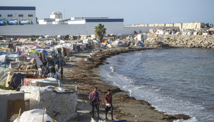 Albares dice que trabaja con autoridades marroquíes para prevenir el llamamiento del día 23 para entrar a Ceuta