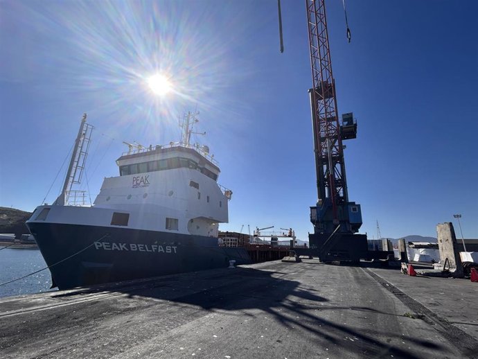 MEFASA carga en el Puerto de Avilés 31 piezas para un gran proyecto industrial en Uzbekistán