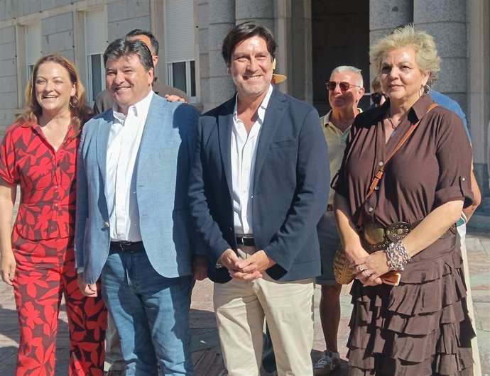 El secretario general del PSOE de Huelva capital, Enrique Gaviño, en su primera comparecencia pública este lunes tras ser proclamado formalmente como candidato socialista a la Alcaldía de Huelva.