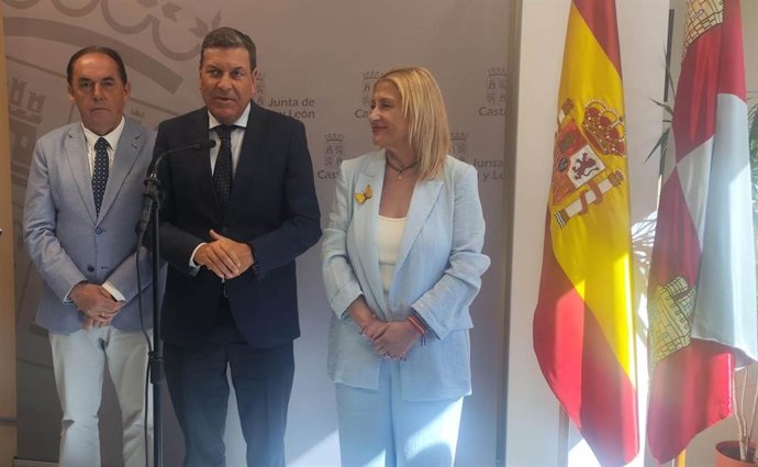 De izda a dcha, Serrano, Fernández Carriedo y De Gregorio preside el comité de seguimiento del Plan Soria.