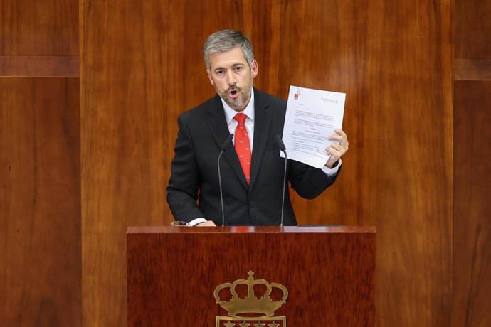 El consejero de Presidencia, Justicia y Administración Local de la Comunidad de Madrid, Miguel Ángel García Martín, durante un pleno en la Asamblea de Madrid