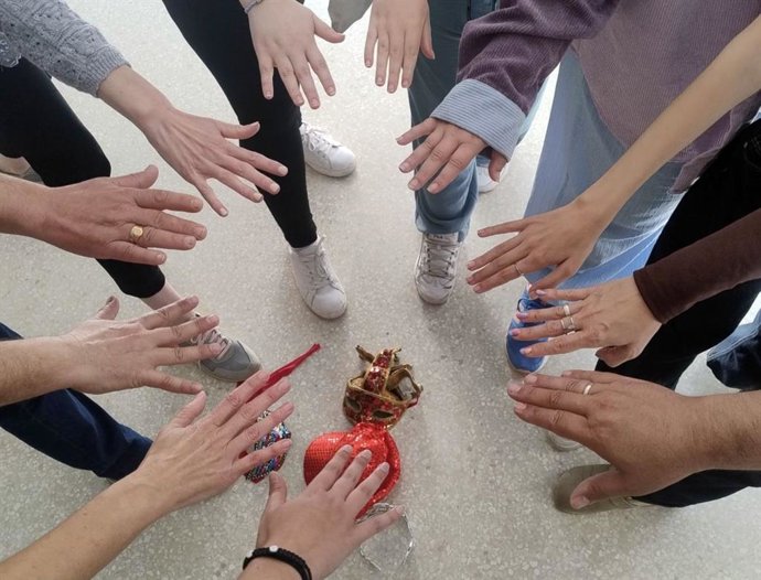 Actividad teatral terapéutica enmarcada en los talleres realizados en el Área Sanitaria Sur de Sevilla.