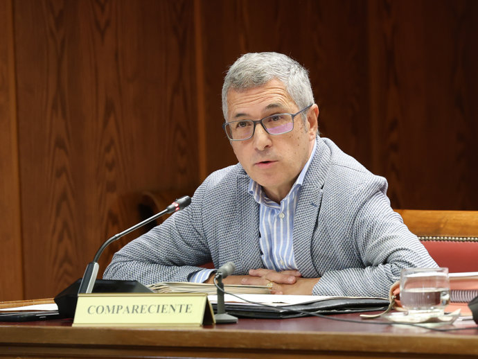 El Secretario de Estado de Medio Ambiente, Hugo Alfonso Morán Fernández, comparece ante la Comisión de Investigación sobre la dana, en el Senado, a 21 de septiembre de 2026, en Madrid (España).
