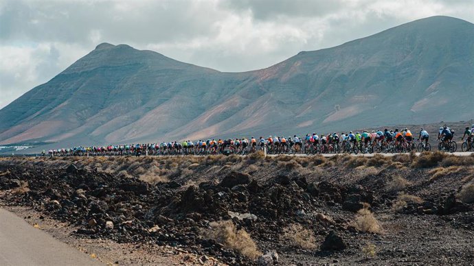 El piloto Aleix Espargaró, y los ciclistas Verona, Omar Fraile, Lourdes Oyarbide y Pasamontes integran el cartel de la Vuelta a Lanzarote en 2026.