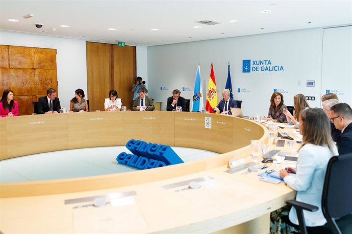 El presidente de la Xunta, Alfonso Rueda, preside la reunión semanal de su Ejecutivo.