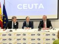 Feijóo exige a Sánchez desde Ceuta que active mecanismos europeos para devolver a migrantes y pedir refuerzo de Frontex