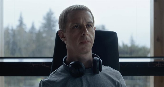 Jeremy Strong trató al resto de actores de El precio de la red exactamente como cree que Mark Zuckerberg trata a la gente