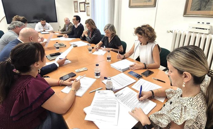 Reunión de la Junta de Gobierno de la Diputación Provincial.