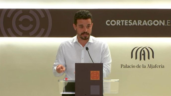 Archivo - El diputado del PSOE, Darío Villagrasa, durante la rueda de prensa ofrecida este viernes.