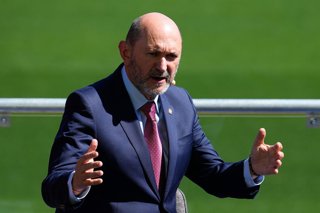 El presidente de la RFEF, Rafael Louzán, en el acto de renovación de Luis de la Fuente como seleccionador en Las Rozas.