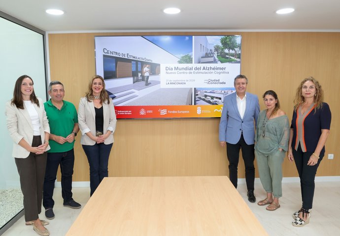 La firma del nuevo Centro de Estimulación Cognitiva de La Rinconada (Sevilla)