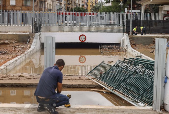 El túnel d'Aldaia inundat a causa de les fortes pluges de la passada nochede setembre