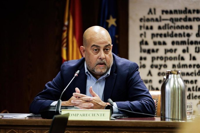 El Presidente de la Confederación Hidrográfica del Ebro, Carlos Arrazola Martínez, comparece ante la Comisión de Investigación sobre la dana, en el Senado, a 21 de septiembre de 2026, en Madrid (España). 