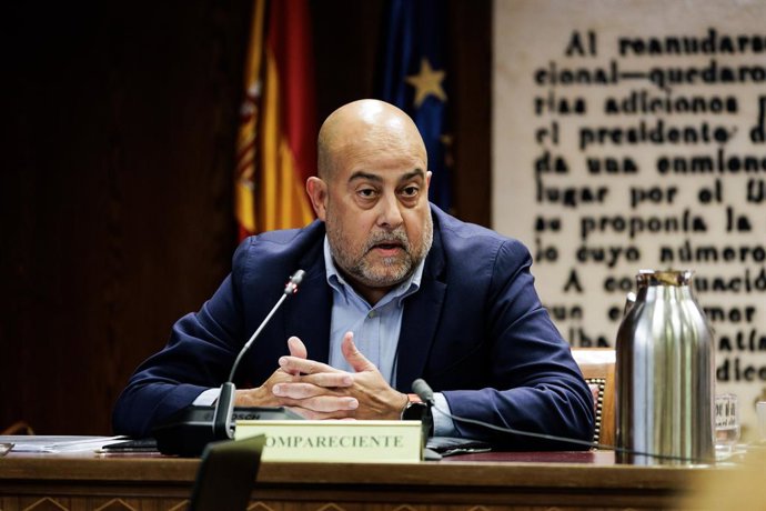 El President de la Confederació Hidrogràfica de l'Ebre, Carlos Arrazola Martínez, compareix davant de la Comissió d'Investigació sobre la dana, en el Senat, a 21 de setembre del 2026, a Madrid (Espanya). 