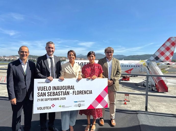 Volotea inaugura la nueva ruta entre Hondarribia y Florencia