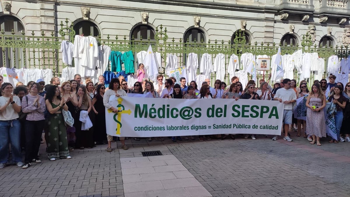 El sindicato SIMES firmará este martes la salida de la huelga médica en la sanidad asturiana