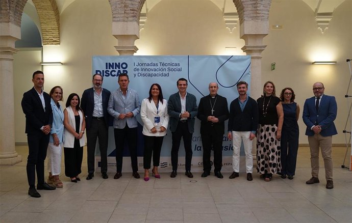 Representantes institucionales en la inauguración de las I Jornadas Técnicas de Innovación Social y Discapacidad Innodiscap 2026 de Fepamic.