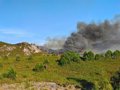 Herido leve el conductor de una motobomba al caer por un barranco en el incendio de Porto do Son