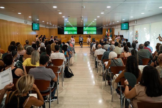 Entrega de las resoluciones de la convocatoria de subvenciones del Área de Concertación dirigida a entidades sociales y culturales de la provincia.
