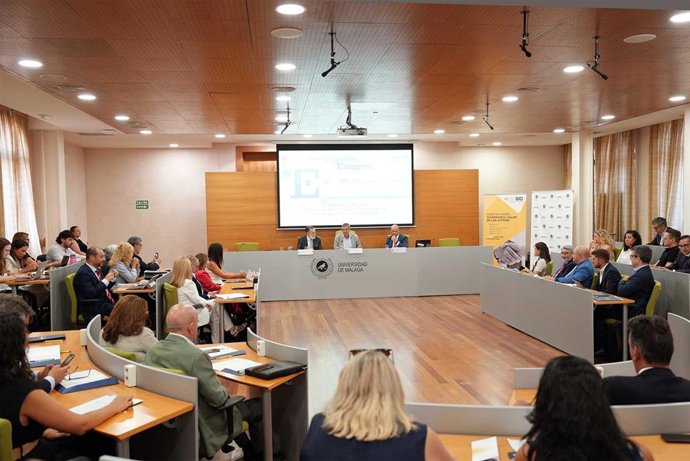 Presentación de la Cátedra Empresa UMA.