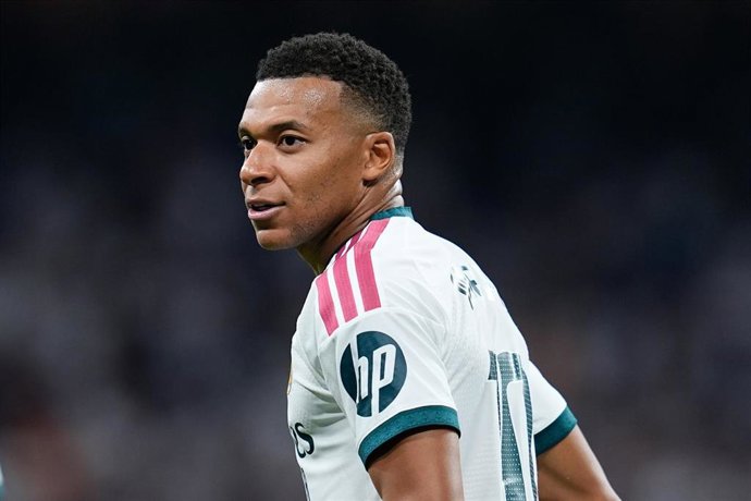 El delantero del Real Madrid Kylian Mbappé, ante el Rayo Vallecano en Liga EA Sports 2026-27.