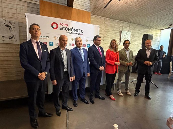 Momentos antes del foro en el que ha participado bajo el título 'Las pymes, columna vertebral de la economía y claves para el futuro'.