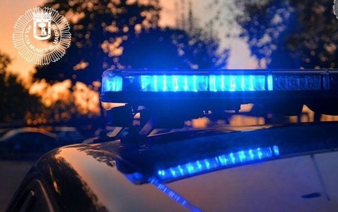 Archivo - Imagen de recurso de una patrulla de Policía Municipal de Madrid