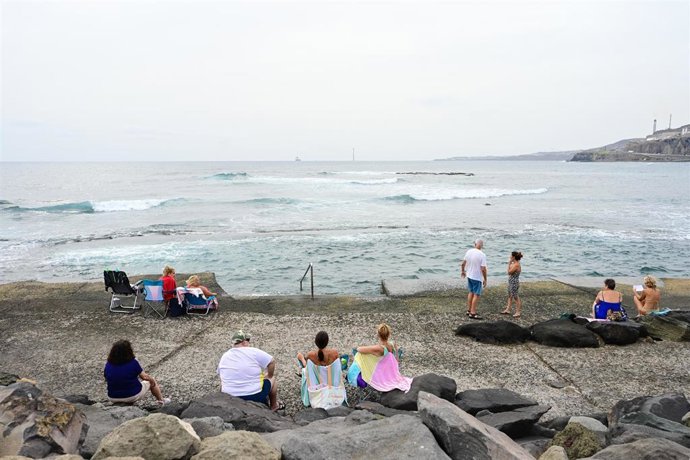 Reabren al baño las piscinas naturales de La Laja, en Las Palmas de Gran Canaria, tras el dragado