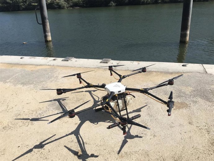 Archivo - Dron de ocho aspas